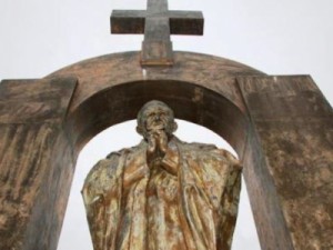 Tribunal manda retirar estátua de João Paulo II em França