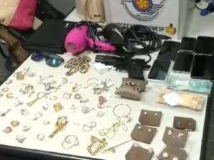 Trio é preso após roubar R$ 688 mil em salão de luxo