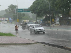 Várzea Alegre - Chuva de 100mm no Riacho Verde