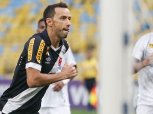 Vasco bate Furacão e aumenta esperanças para fugir da lanterna