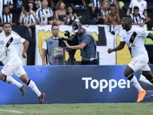 Vasco ganha em outro 3 a 2 com o Botafogo e leva a vantagem para a final