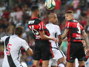 Vasco vai para a final da Taça Rio no empate com o Flamengo