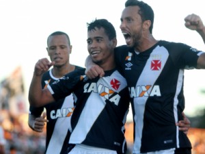 Vasco vence Nova Iguaçu e garante vaga na semifinal da Taça Rio