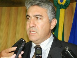 Vereador denuncia esquema de propina dentro do Demutran de Juazeiro do Norte