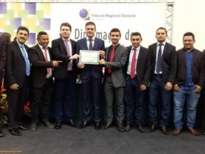 Vereadores barbalhenses prestigiam diplomação de Camilo e Fernando Santana