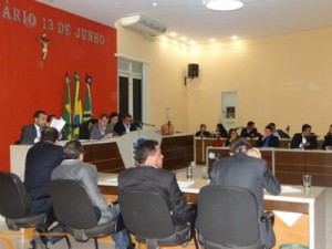 Vereadores derrubam veto do prefeito de Barbalha