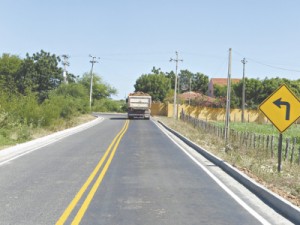 Via asfaltada beneficia escoamento da produção no Centro-Sul