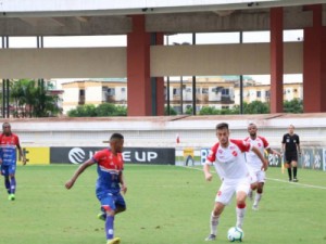 Vila Nova perde para o Bragantino-PA, mas avança na Copa do Brasil