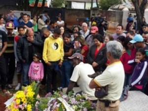 Vizinho guardou corpo de menina embaixo de cama por 5 dias, diz PM