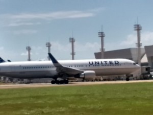 Voo dos Estados Unidos faz pouso não programado em Palmas após passageiro passar mal