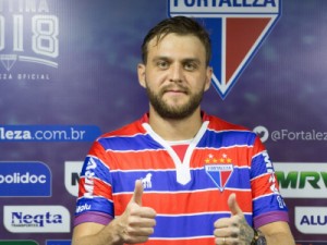 Zagueiro Nathan é apresentado no Fortaleza: "Todos sabem da grandeza do clube"