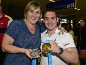 Zanetti volta para casa do Pan após três meses e com medalha inédita