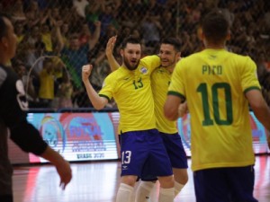Brasil derrota a Venezuela e vai à final da Eliminatória do Mundial de futsal sem sofrer gols