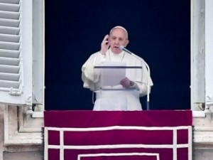 Por que o papa Francisco decidiu mudar um trecho do Pai Nosso em italiano