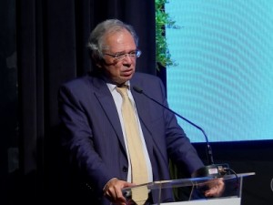 Agenda econômica é ameaçada por falas de Guedes; estados querem empréstimos maiores