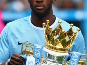 Botafogo negocia com Yaya Touré e prepara resposta ao estafe do volante até quinta-feira