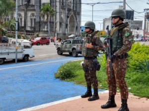 Tropas do Exército começam a patrulhar ruas de Fortaleza no 4º dia de motim da PM