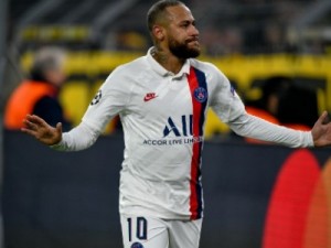 Neymar ironiza e anuncia que vai "desfalcar" o Carnaval