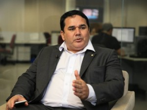 Ex-deputado federal é suspenso da PM do Ceará por convocar paralisação