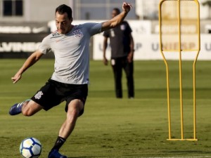 América-MG cobra o Corinthians por dívida de R$ 3,2 milhões em negociação de Rodriguinho