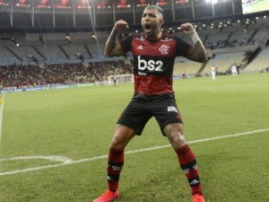 Flamengo goleia Cabofriense, Gabigol marca três e vira artilheiro do novo Maracanã