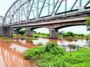 Rio Jaguaribe agoniza diante de sucessivos anos de degradação