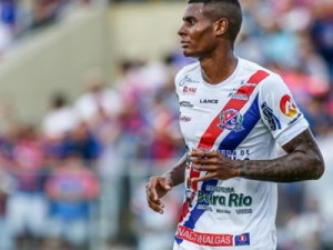 Ceará vence concorrência e acerta contratação do atacante Cléber, artilheiro do Campeonato Cearense