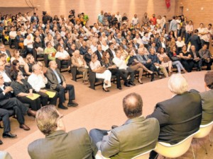 Empresários comemoram programa de desburocratização federal