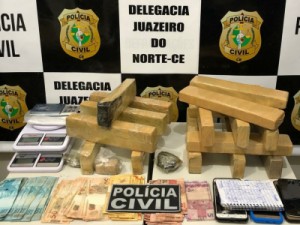 Polícia apreende 11 Kg de maconha, moto e dinheiro em Juazeiro do Norte