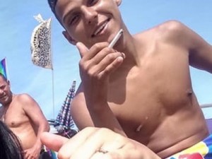 Patrão mata jovem por conta de R$ 200 e 'esquece' dedo na cena do crime