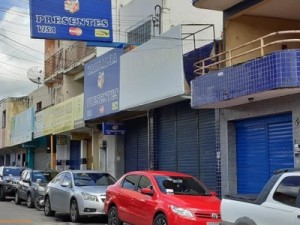 Comercio de Barbalha baixa as portas sob a fiscalização da Vigilância Sanitária