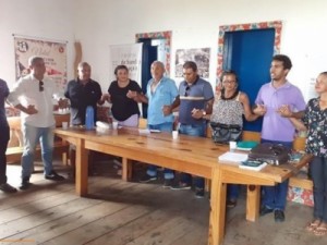 Líder comunitário posta mensagem de otimismo aos colegas contra o Covid 19