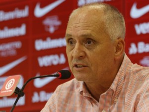 Presidente do Inter relata febre alta e efeitos do coronavírus: "Te deixa demolido"