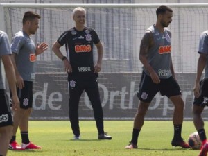 Entenda como é a linha sucessória que Tiago Nunes quer implementar no Corinthians