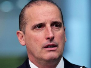 Informais sem cadastro no governo devem ficar por último no cronograma do auxílio de R$ 600, diz Onyx