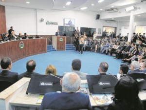 Secretários deixam o Executivo para disputar vagas de vereador