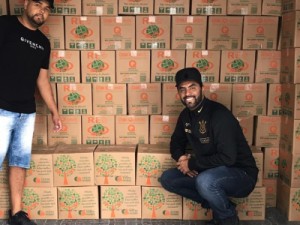 Ex e atuais jogadores do Corinthians compram mais de 2 mil cestas básicas para doação