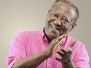 Tantinho da Mangueira, compositor da escola de samba, morre aos 72 anos