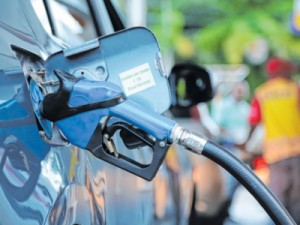 Petrobras reduz preço da gasolina em 8% e do diesel em 6% a partir desta quarta (15)