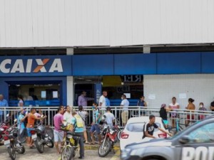 Em menos de um mês, Ciops registra 10.219 denúncias por aglomerações e comércios abertos