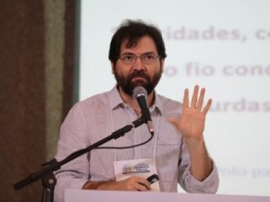 Vigilância Epidemiológica "Não há como você flexibilizar o isolamento social neste momento"