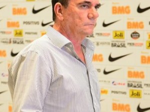 Bravo com Tiago Nunes, Andrés ironiza técnico do Corinthians: "Devia estar no Barcelona"