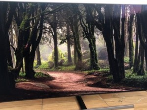 Review Samsung QLED Q80R: TV que 'some na parede' tem preço alto no Brasil