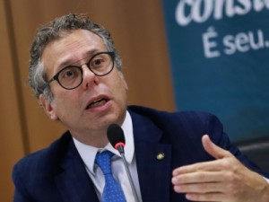 Quatro integrantes do Ministério da Justiça põem cargos à disposição após demissão de Moro