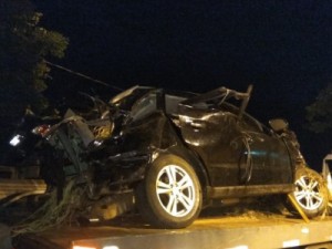 MS – Motorista em fuga capota carro com carregamento de maconha e fica internado