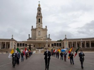 Santuário celebra Fátima sem fieis pela primeira vez em 103 anos por causa do coronavírus