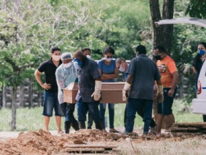 Fortaleza tem média de aproximadamente 50 óbitos por Covid-19 a cada 24 horas