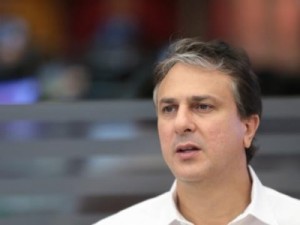 Saída do Ministro da Saúde 'Traz insegurança e preocupação ao país', diz Camilo Santana