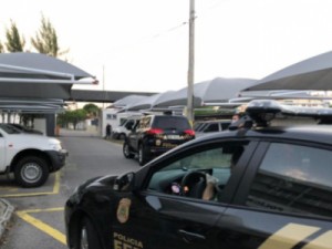 PF investiga prejuízo de R$ 25,4 mi de recursos destinados à compra de respiradores em Fortaleza