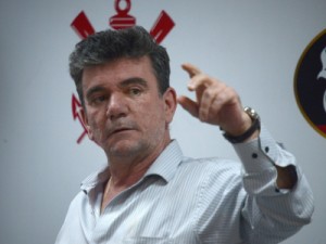 Corinthians decide demitir funcionários e dispensar atletas por conta da crise